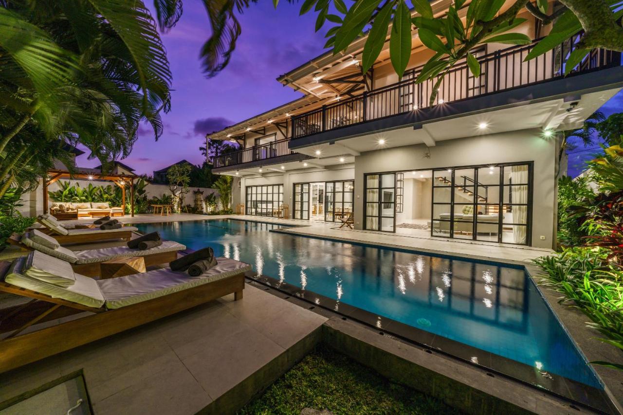 Villa Okenada - Modern 5-Bedroom Pool Villa In Berawa! ชังกู ภายนอก รูปภาพ
