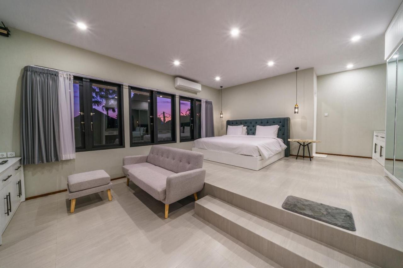 Villa Okenada - Modern 5-Bedroom Pool Villa In Berawa! ชังกู ภายนอก รูปภาพ