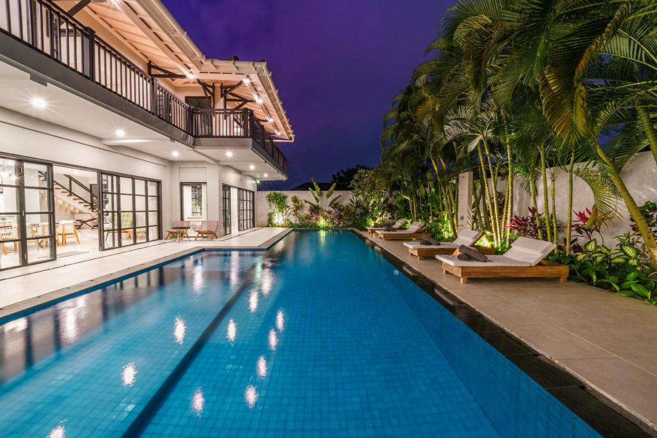 Villa Okenada - Modern 5-Bedroom Pool Villa In Berawa! ชังกู ภายนอก รูปภาพ