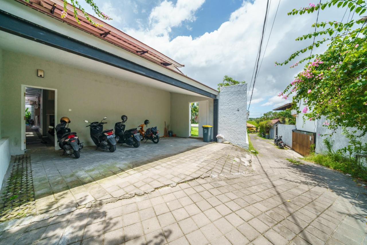 Villa Okenada - Modern 5-Bedroom Pool Villa In Berawa! ชังกู ภายนอก รูปภาพ